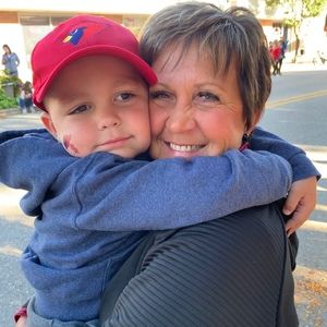 Meet your Posher, Delphine